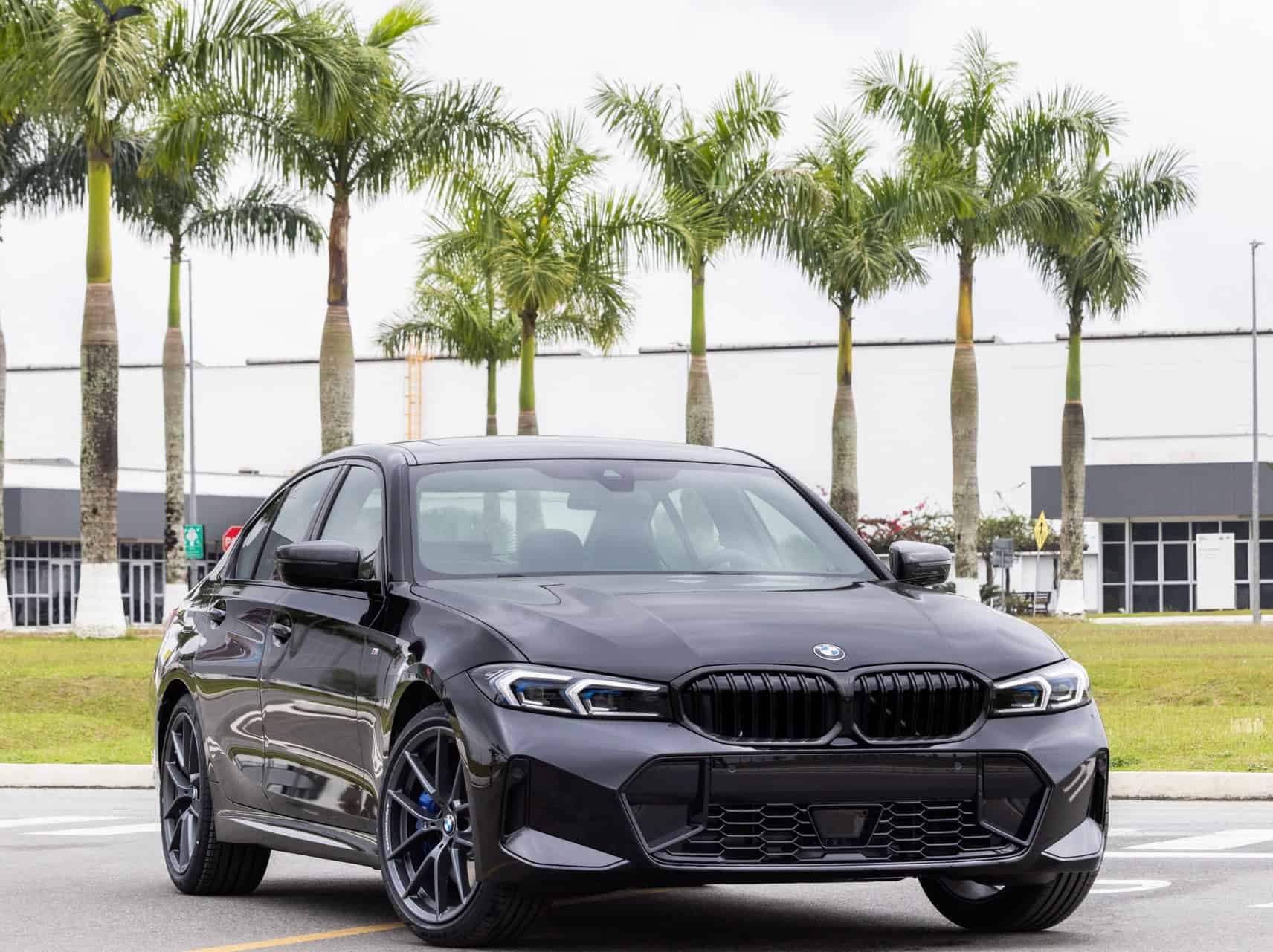 2024 BMW 320i M Sport — Hatasız, Az Kullanılmış